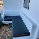 بيت للعطل Quiet 3-bedroom Sea View House With Shared Pool Mármara