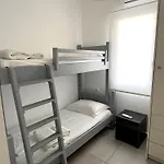Quiet 3-bedroom Sea View House With Shared Pool *