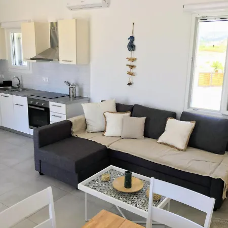 Quiet 3-bedroom Sea View House With Shared Pool Prázdninový dům