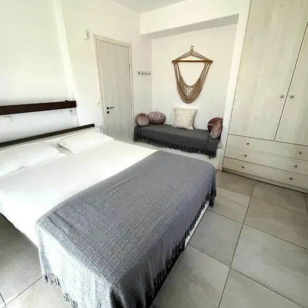Quiet 3-bedroom Sea View House With Shared Pool Prázdninový dům Mármara