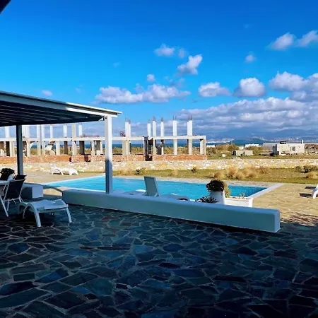 Hébergement de vacances Quiet 3-bedroom Sea View House With Shared Pool *