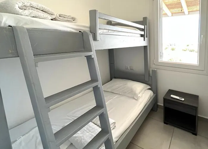 Quiet 3-bedroom Sea View House With Shared Pool Ferienhaus *